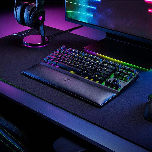 Razer Ergonomic Wrist Rest for Tenkeyless Keyboards